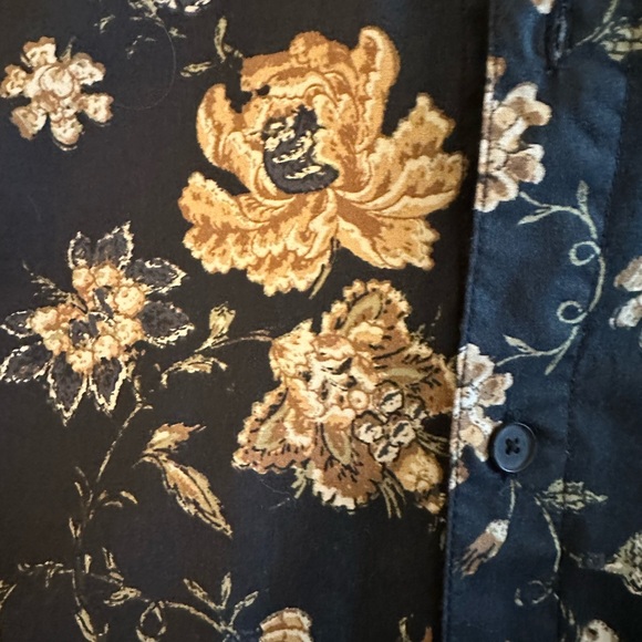 Your neighbours floral button up - Picture 2 of 2